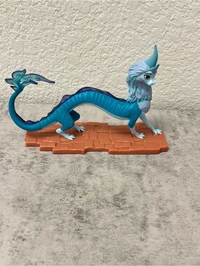Disney Raya and the Last Dragon Sisu Toy Figure on Base – 7” Long